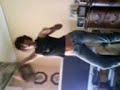 sepu limpiando cristales
