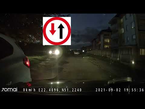 Piękny pokaz buractwa kobiety za kierownicą BMW