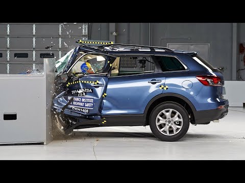 2014 Mazda CX-9 small overlap IIHS crash test