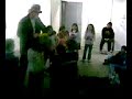 Aca con Nico y un monton de chicos/as viendo de que color era el bendito pañuelo, en el show del mago,en la tafies del juguete.