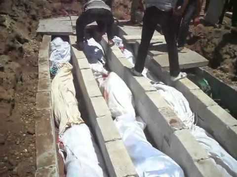 دفن ضحايا مجزرة الحولة