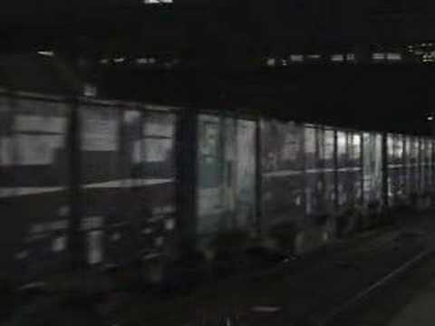 貨物列車　８０５６レ