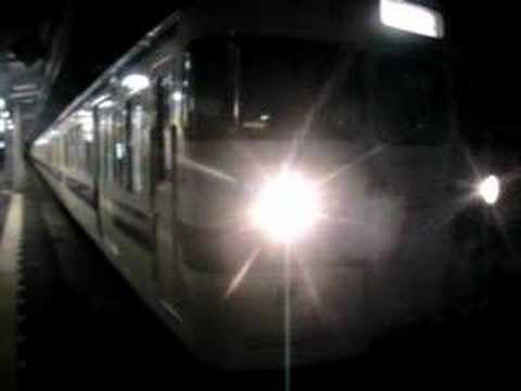 佐伯駅415系発車