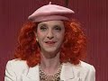 RTL Samstag Nacht war eine Fernseh-Comedy-Reihe, die vom 6. November 1993 bis zum 23. Mai 1998 auf RTL ausgestrahlt wurde. RTL Samstag Nacht war die erste große Comedy-Serien-Show im deutschen Fernsehen -- sie wurde nach dem Vorbild der legendären US-amerikanischen Comedy-Show Saturday Night Live kreiert und wie diese am späten Samstagabend ausgestrahlt. Sie verhalf der Comedy im deutschen Fernsehen zum Durchbruch und war das Vorbild zahlreicher späterer Comedy-Sendungen.Die Serie wurde von Hugo Egon Balder und Jacky Dreksler produziert. Die Stammmannschaft bestand aus Wigald Boning, Olli Dittrich, Esther Schweins, Stefan Jürgens, Tanja Schumann und Mirco Nontschew. In den ersten Sendungen war noch Sabine Aulmann dabei, diese verließ die Crew aber nach kurzer Zeit wieder. 1995 kam Tommy Krappweis und 1997 Mark Weigel dazu. Von Anfang an dabei war die Studio-Band „RTL Samstag Nacht AllStars