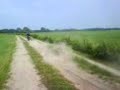 Wegjagen van Meijer in zandweg met dikke CR250