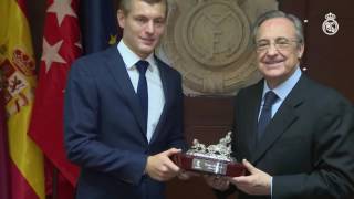 Toni Kroos renueva hasta el 2012