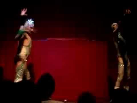 Miss Demon e Junia Fashion Drag