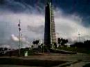 KIKI EN LA PLAZA DE LA REVOLUCIÓN. KIKI EN LA PLAZA DE LA REVOLUCIÓN.