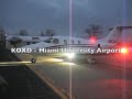 Very Light Jet - Eclipse 500 taxiing 