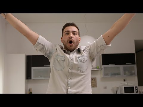Dove può portarti un sorso di Levissima? | Episodio 1 | AC Milan Official Dove può portarti un sorso di Levissima? | Episodio 1 | AC Milan Official