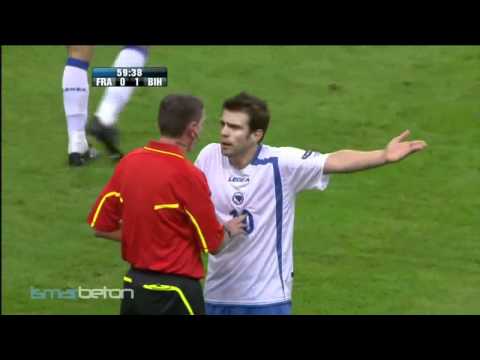 Referee sends France to Euro 2012! â–ş