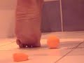 giantess crush feet