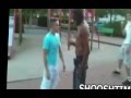 Lil guy knocks out tall skinny black guy 