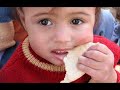 tu dimmi come puoi, rubargli l'innocenza e poi..vivere senza mai odiarti per quello ke fai..