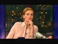 julia roberts shows up at the late show on july 2001, single after she broke up with benjamin bratt.