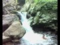 baie la cascada Iadolinei din muntii Apuseni