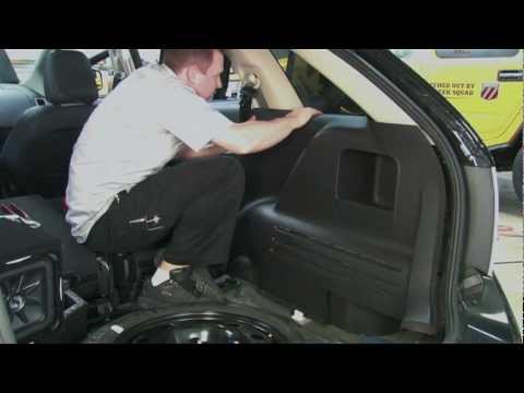 Installing an Amplifier & Subwoofer: Geek Squad Autotechs