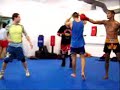 La semana del 21 de mayo Tyrone Spong y algunos compañeros de su equipo estuvieron entrenando en el polideportivo de la Sardiñeira, en La Coruña.