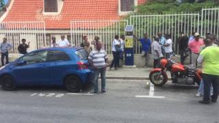 ELEKSHON 2016 : Un tras di otro partidonan a topa otro den Kaya Grandi. (VIDEO)