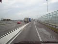 Vijftig ton omhoog de snelweg op