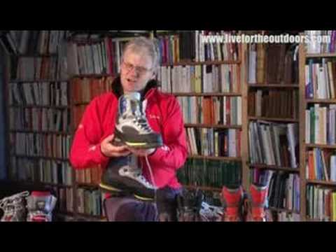 how to fit mountaineering boots