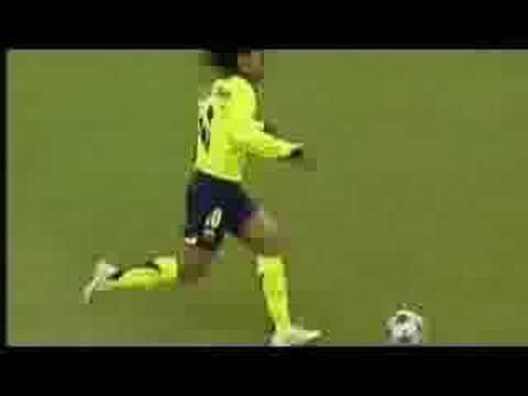 Ronaldinho_vs_Cristiano_Ronaldo