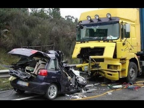 Autos - Choques de autos en vivo 2013 - Increíbles choques en vivo. tags: choques de autos en vivo 2013 choques de autos fatales videos de choques de autos fatales c...