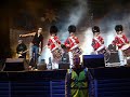 outlandish-tivoli-21042006.html
