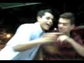 los de balcones tomando licorera