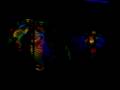 chicos bailan 