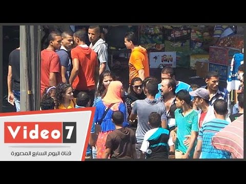 بالفيديو..شاهد أقوى رد فعل لشاب بعد تعرض فتيات للتحرش بكورنيش النيل