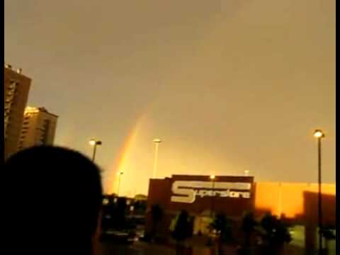 Doppio arcobaleno dopo il temporale