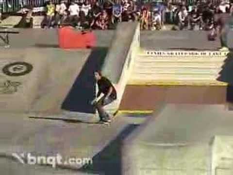 BMX BIKES TRICKS STUNTS CRASHES