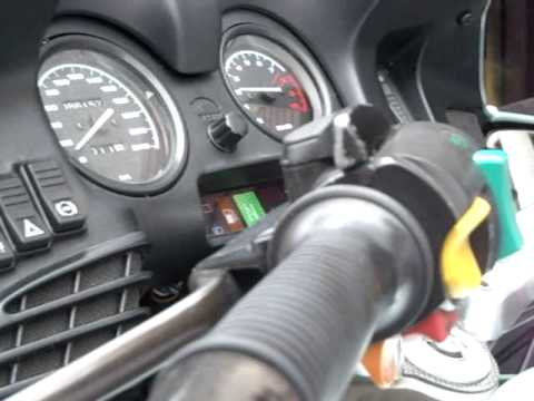 how to change battery on bmw r1100rt