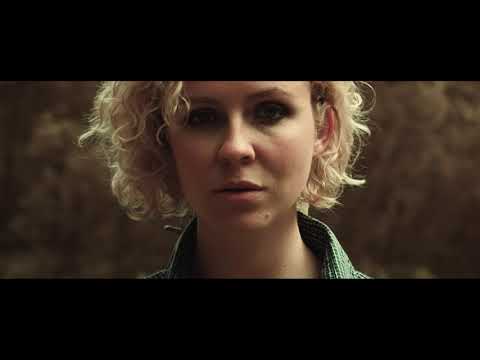 FR 1 Laura Perrudin feat. Becca Stevens - The W Word