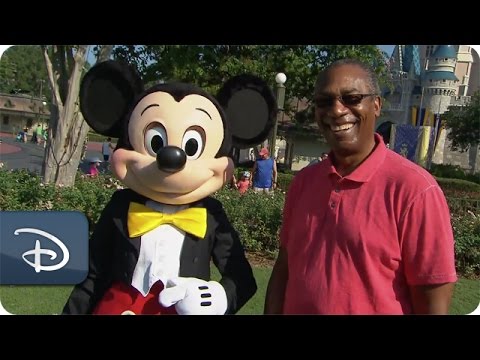 Joe Morton From ABC's 'Scandal' Visits Walt Disney World Resort | Disney Parks