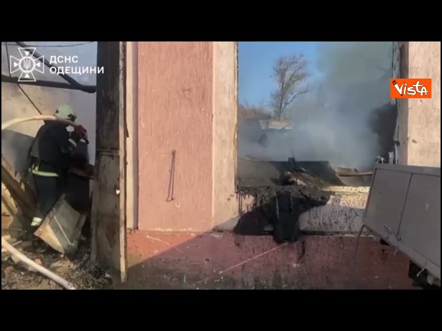 Guerra Ucraina, droni russi su Odessa, evacuati i residenti