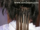www.nevdream.com Extensiones con estilo y muy naturales. La Estilista Nieves Marqués utiliza una tecnica que garantiza que el cabello de la clienta no se maltrate, la tecnica de la microtrenza o nudo-goma. En este trabajo utiliza 3 tonos diferentes de cabello para crear un estilo espectacular. Previo a las extensiones se realiza un trabajo de color con mechas Hair extension with style and very naturals. The Hair Stylist Nieves Marques use the technice called microbraid. In this style she use ...