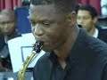 ele deu simplismente um show.aconteceu no dia do musico,em novembro de 2004,foi na Assembleia de Deus em realengo.nessa musica interpreta a musica da Maraya.