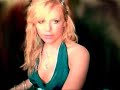 laura broad singing bleeding love