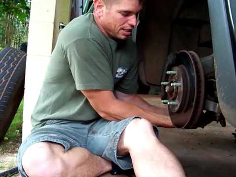 How to change the break pads on a 2005 Pontiac Montana Part 1