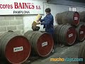 http://destinos.muchoviaje.com/destino.aspx?codigo=MGES-NA - PACHARÁN BAINES. El pacharán es un licor, cuyo contenido alcohólico está comprendido entre 25 y 30% del volumen, obtenido por la maceración de endrinas, fruto de color negro-azulado del endrino en aguardiente anisado, característico de la región de Navarra y La Rioja. Aún cuando el término pacharán se empezó a utilizar para referir a esta bebida, el pacharán ya era bien conocido y bebido en Navarra desde la Edad Media. El término prodece del euskera basaran que significa endrina.