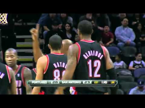LaMarcus Aldridge’s And-one against the Spurs
