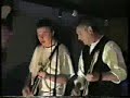 Quo\