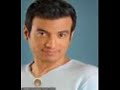 دوبوني عنيه