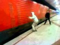 Dewell albern *train surfing*