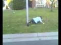 videos de Skater looses control and hits pole with open legs Ouch !