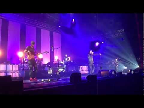 11am (Live at the Hard Rock Hotel, Las Vegas 2012)