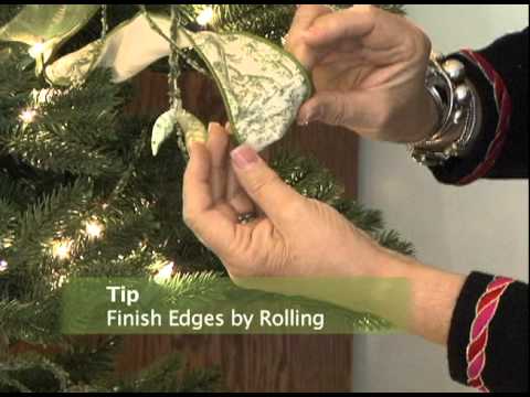 how to decorate a christmas tree with ribbon