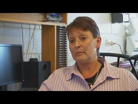 French - An Australian woman who developed a French accent after suffering a head injury in a bus crash says she is depressed and anxious.
